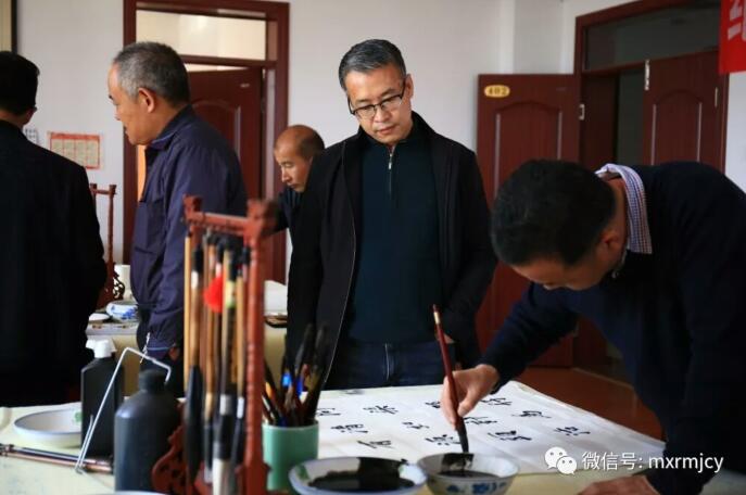 挥毫纸墨间 奋进新时代-岷县人民检察院